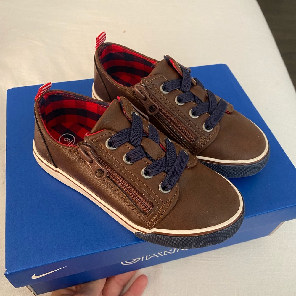 Cat & Jack toddler brown dress shoes